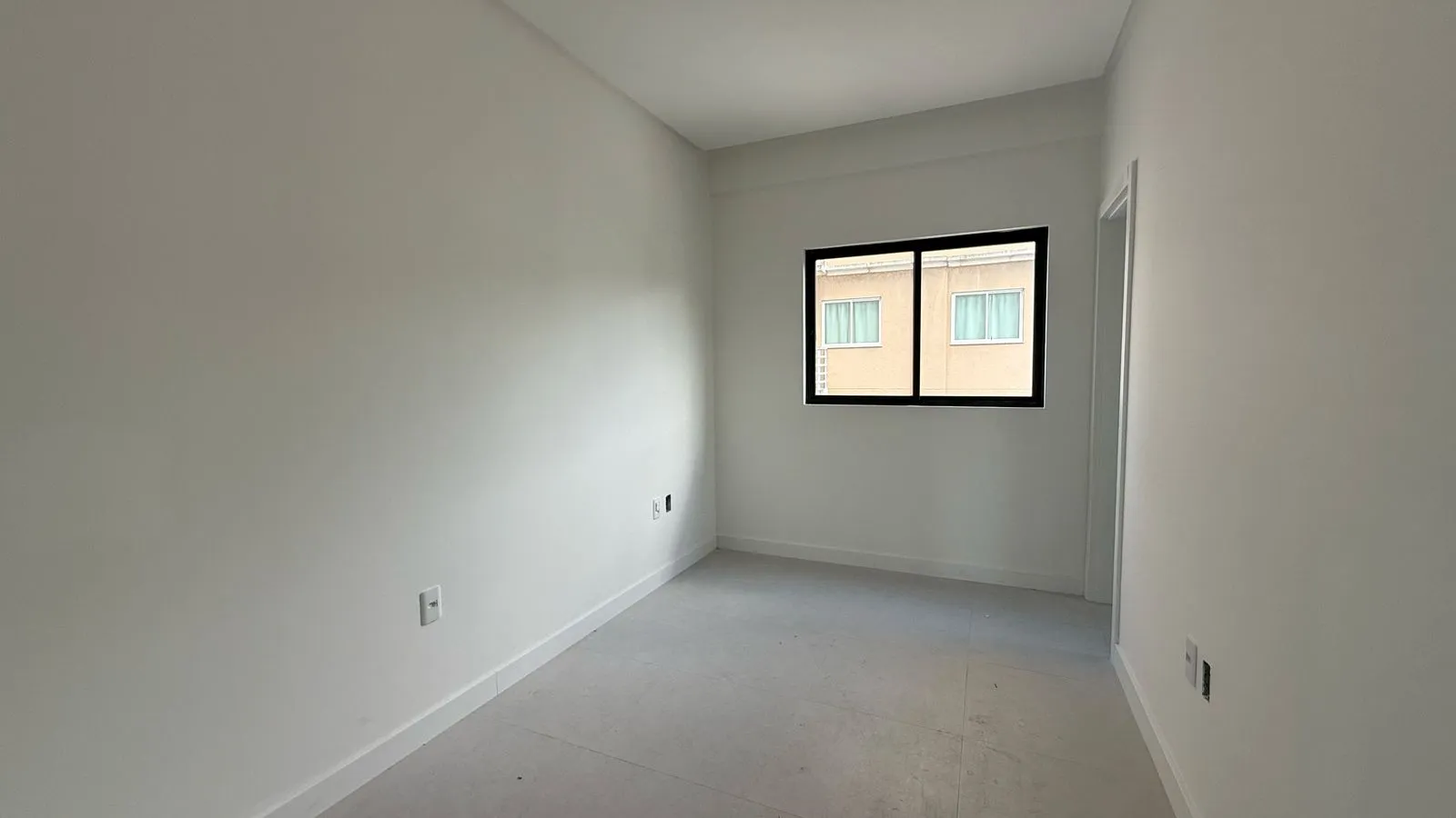 Imagem Apartamento com vista para o mar à venda com 67.83m2 por R$ 850.000,00
