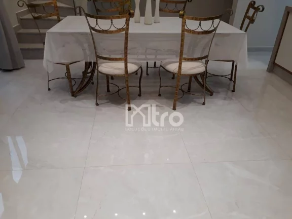 Imagem Casa com 3 dormitórios à venda, 205 m² por R$ 1.600.000,00 - Centro - Itajubá/MG