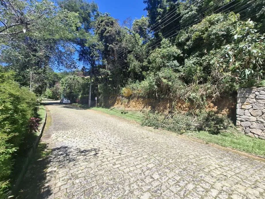Imagem Terreno em Condomínio para Venda em Teresópolis / RJ no bairro Green Valley
