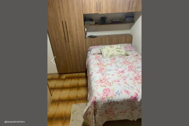 Imagem Imperdível casa à venda na Vila do Encontro, SP: 2 quartos, 2 salas, 2 banheiros e 90m² de área!