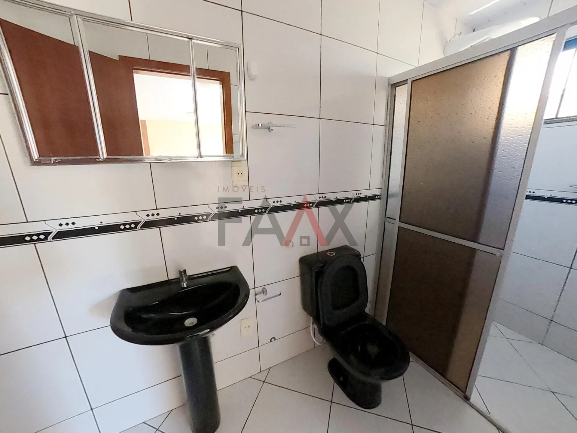 Imagem CASA À VENDA NO CENTRO, GUARAPUAVA - PR