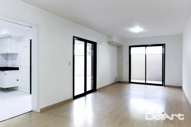 Imagem Apartamento térreo com 02 gardens - Bairro Bigorrilho - 122m2 privativos + 122 de gardens - R$ 1.100.000,00