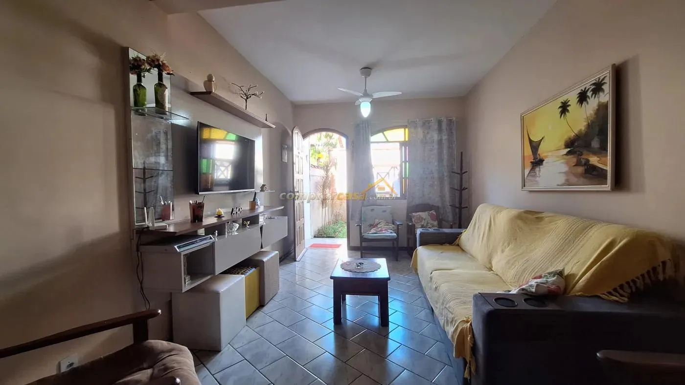 Imagem Casa em Condomínio para Venda em Cabo Frio / RJ no bairro Ogiva