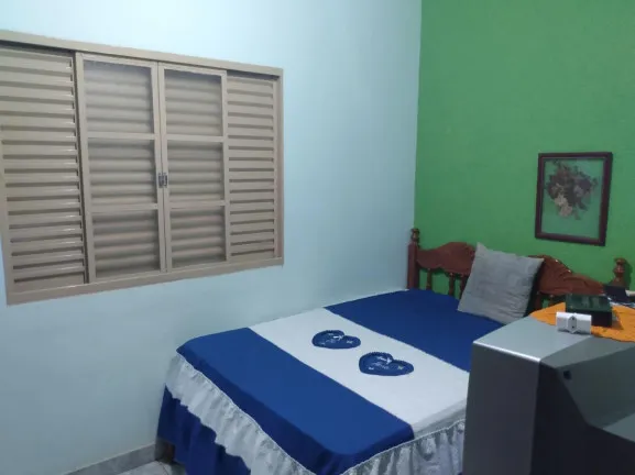 Imagem Casa com 3 Quartos à Venda, 224 m² em Centro - Ituverava