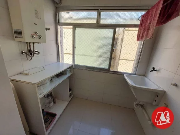 Imagem No bairro Mont´Serrat.1 dormitório, mobiliado. Prédio com elevador.