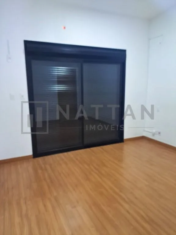 Imagem Imóvel para locação com 3 suítes, 130 m², quintal e acabamento de alto padrão