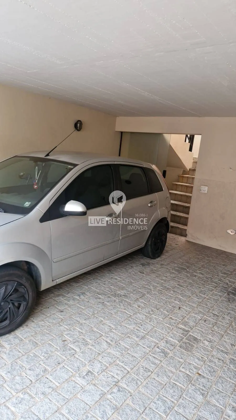 Imagem Vende-se Casa no Centro da cidade de Itatiba SP com terreno 250m²