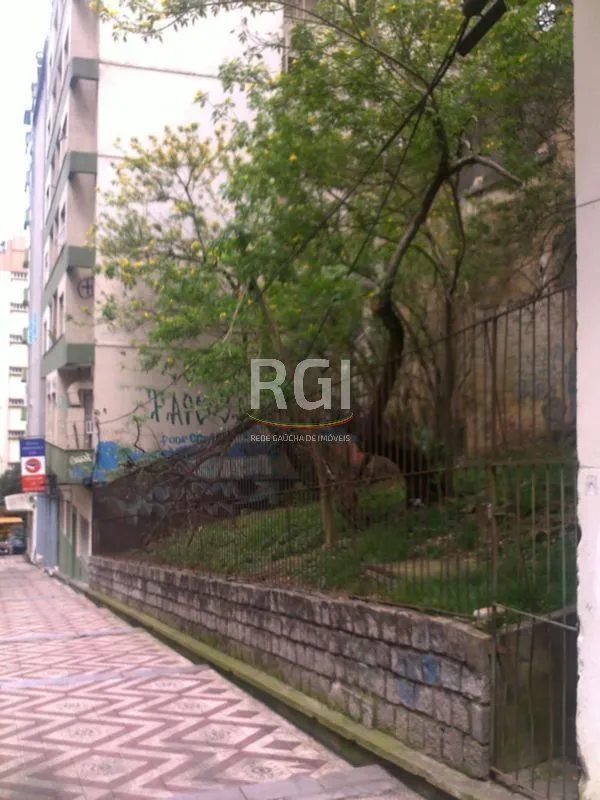 Imagem Terreno para Venda - 200m², 0 dormitórios, Centro