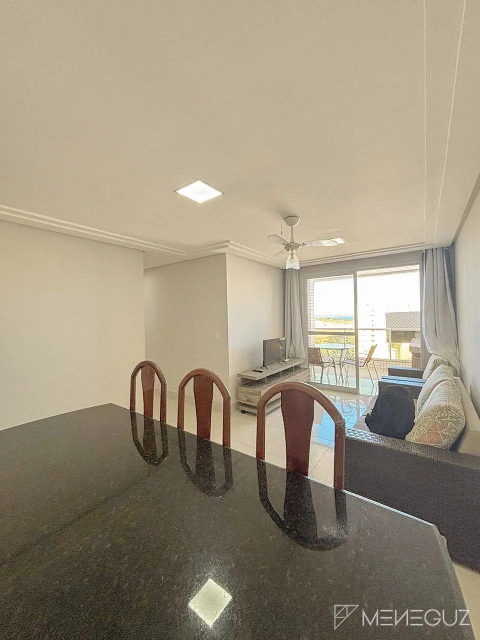 Imagem Apartamento 3 Quartos, Vista Mar e a 2 Quadras da Praia