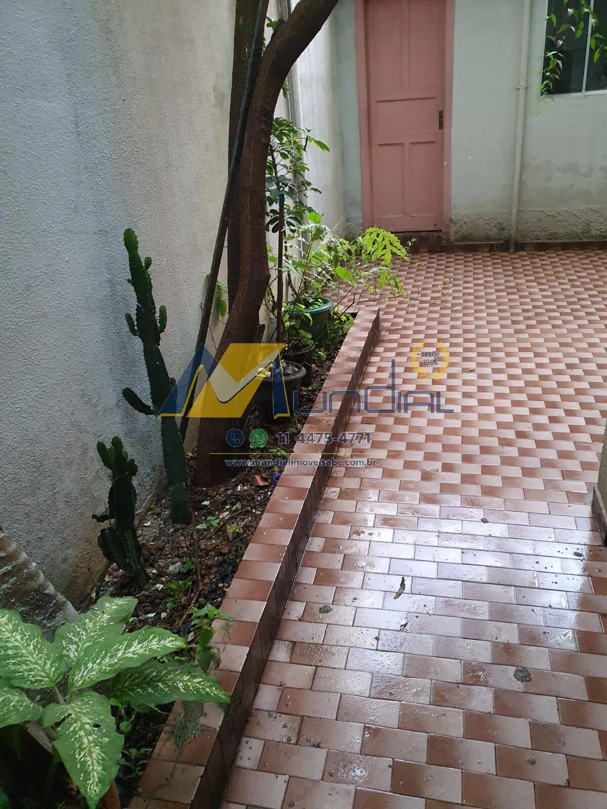 Imagem Casa à Venda no Jardim Bela Vista com 2 Dormitórios e Quintal