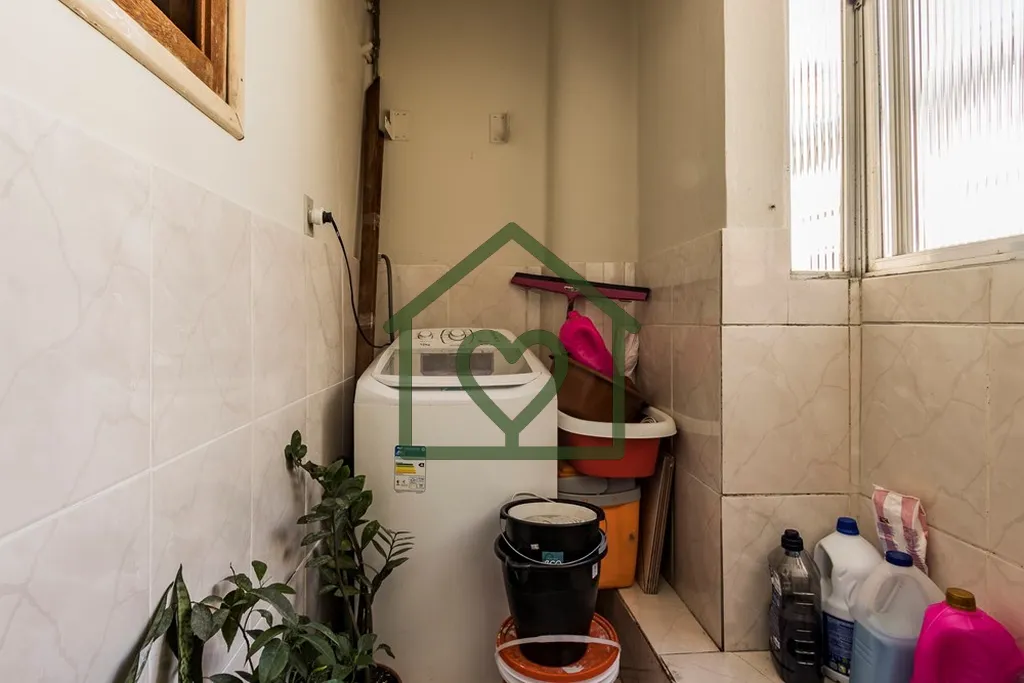 Imagem APARTAMENTO DE 63m² COM 2 DORMITÓRIOS, 1 BANHEIRO, SALA, COZINHA E LAVANDERIA.
EDIFÍCIO NA RUA PI...