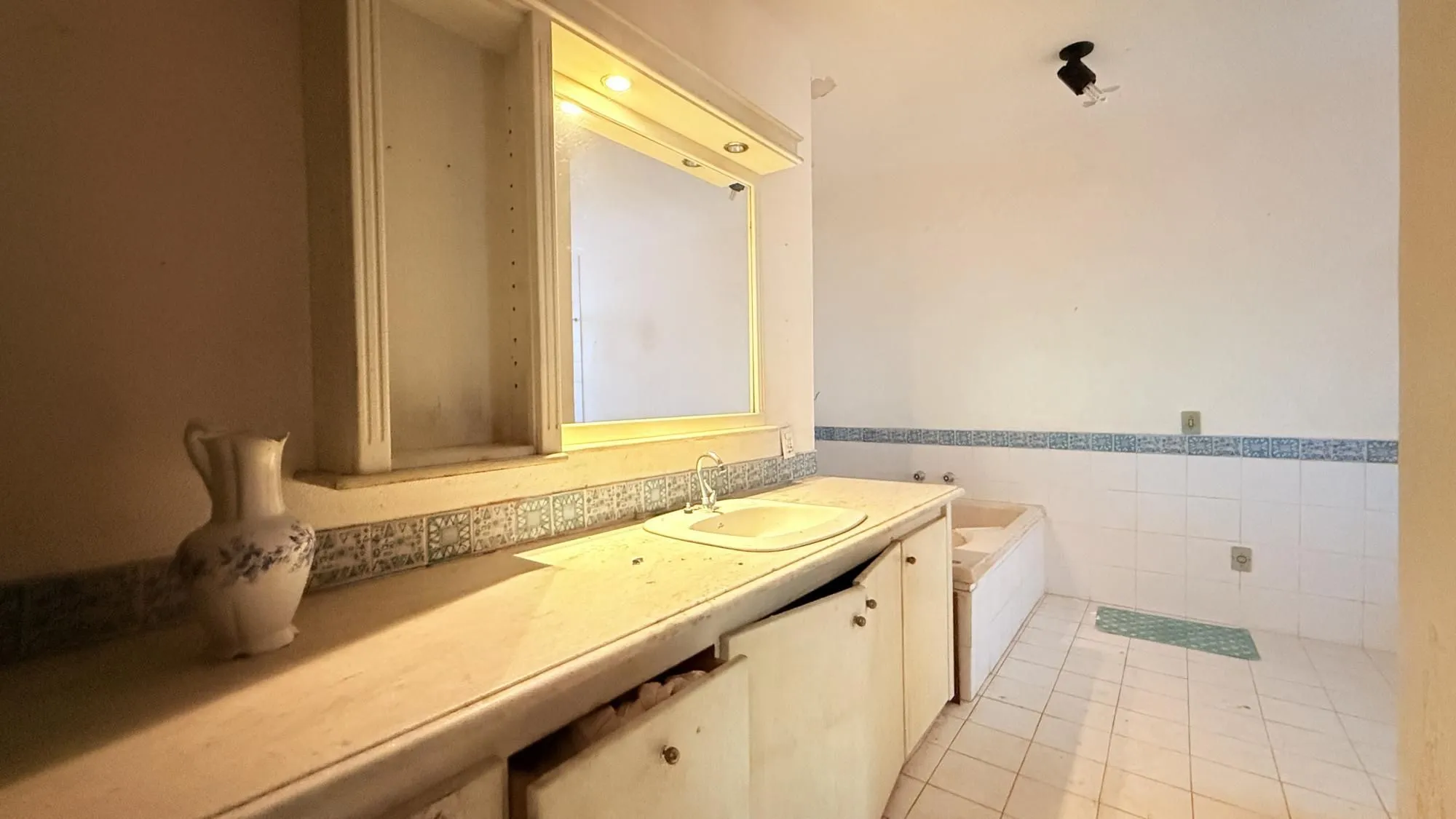 Imagem Casa na zona sul de frente para o Guaíba.