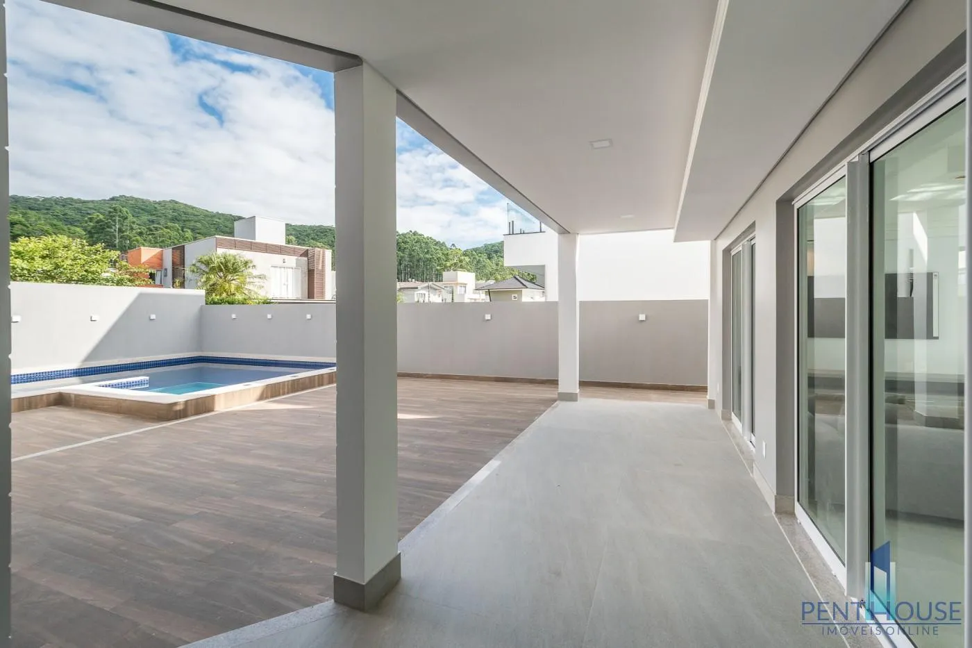 Imagem Casa em Condomínio para Venda em Balneário Camboriú, ARIRIBÁ, 5 dormitórios, 5 suítes, 6 banheiros, 3 vagas