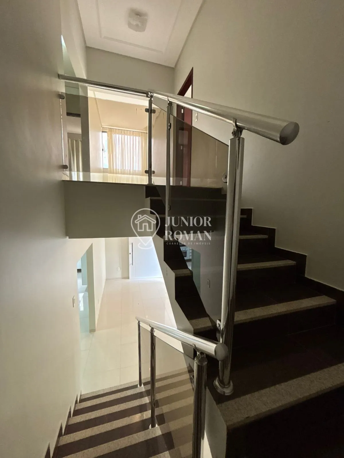 Imagem AMPLO SOBRADO 3 DORM 1 SUITE PLANEJADOS CHURRASQUEIRA NO BAIRRO BANDEIRANTES - BARREIRAS/BA