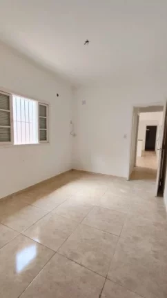 Imagem Conheça nossa casa geminada com 2 dormitórios, sendo 1 suíte, sala,cozinha e área de serviço. Perfeita para quem busca conforto e praticidade. Á venda Imobiliaria Consulte Imoveis.