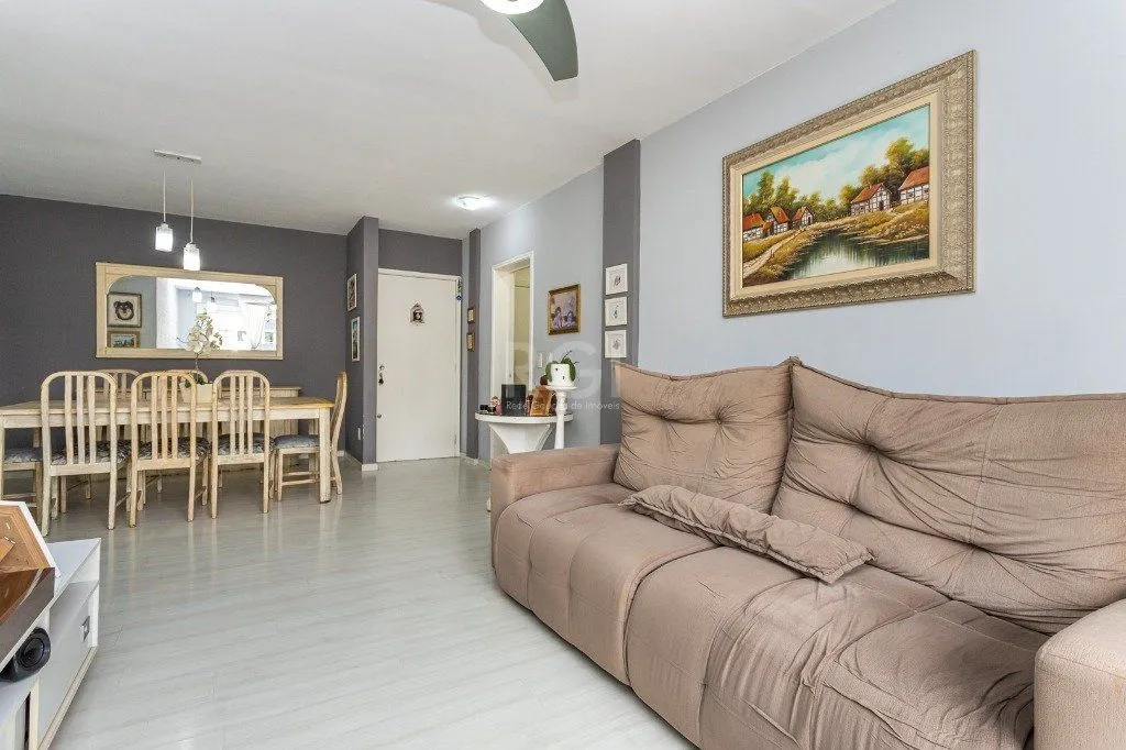 Imagem Apartamento de 03 dormitórios (01suíte), com vaga, no bairro São João, em Porto Alegre RS