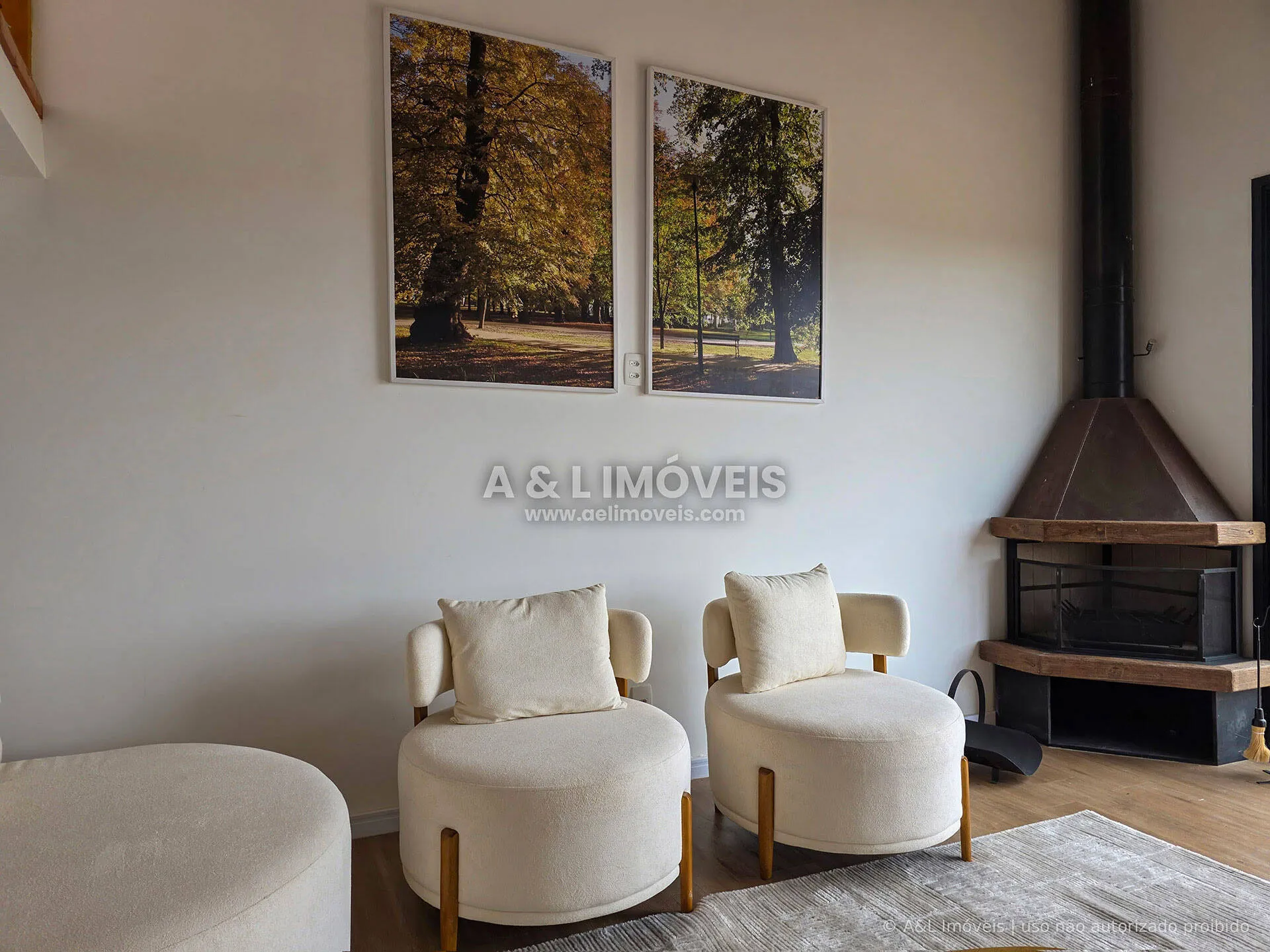 Imagem Casa em Campos do Jordão | 4 Suítes, Porteira Fechada e Vista para o Vale