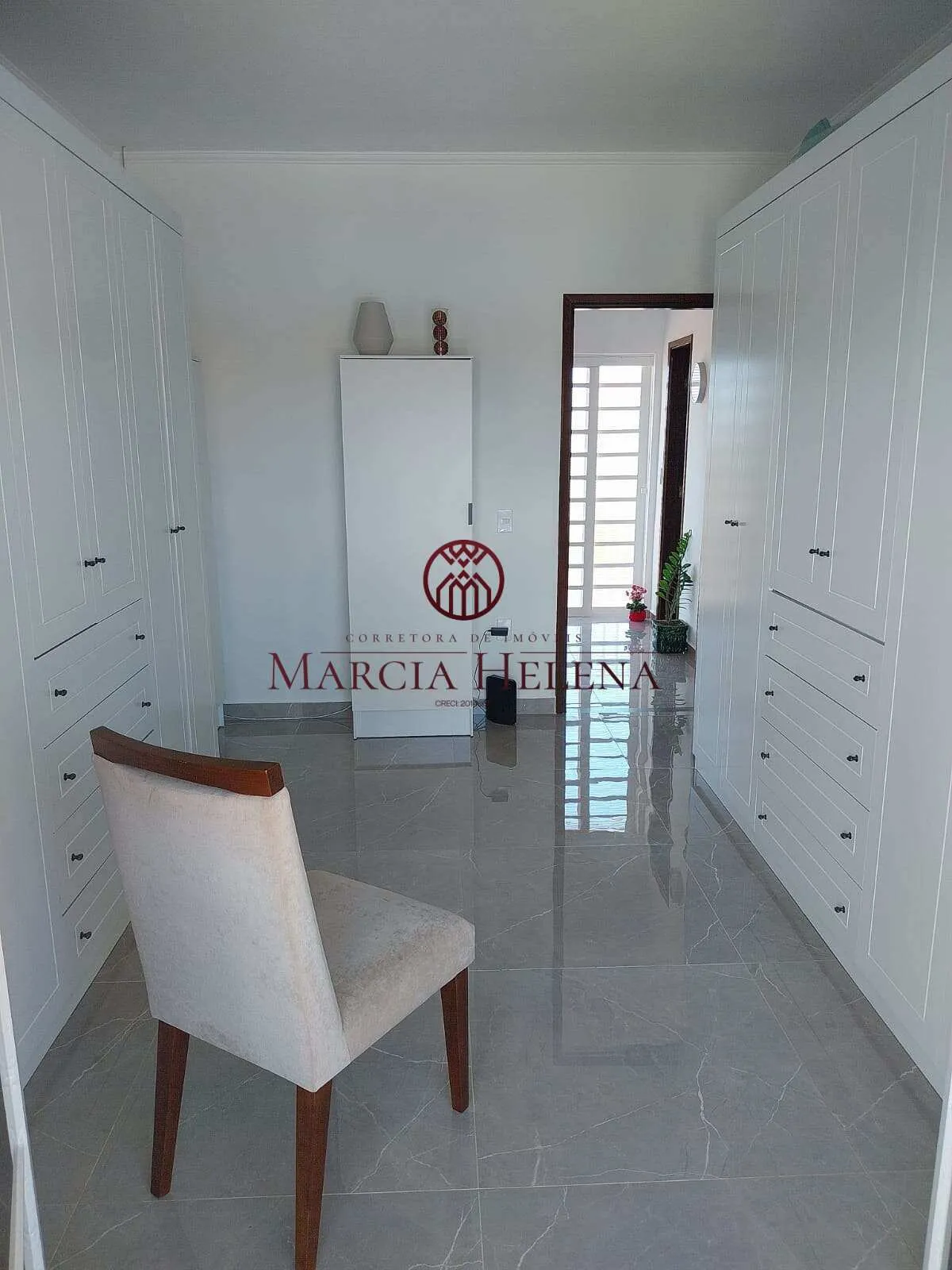 Imagem Sobrado à venda em Campinas, Parque Via Norte, com 3 quartos, 174m2