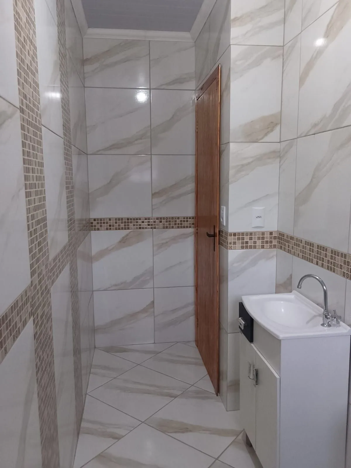 Imagem Casa em Canoas - Mato Grande de 3 dormitórios e 2 vagas DESOCUPADA