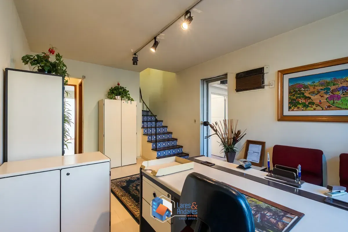 Imagem Casa comercial para venda em Moema, 140m²
