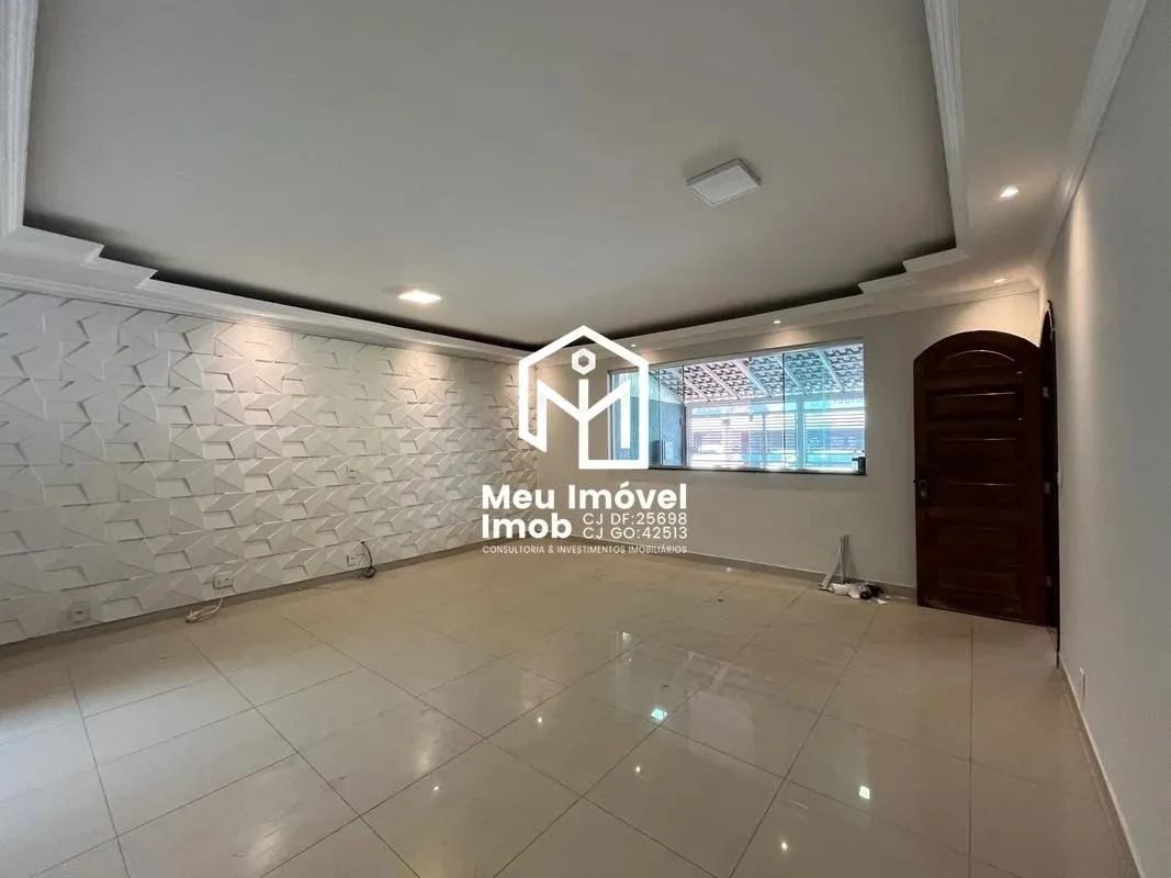 Imagem Casa 4 Quartos 2 Suítes 4 Vagas 300m² Taguatinga/DF