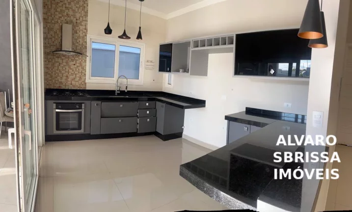 Foto do imóvel Linda casa térrea à venda com 321m2 3 suítes no Condomínio Costa das Areias em Salto SP