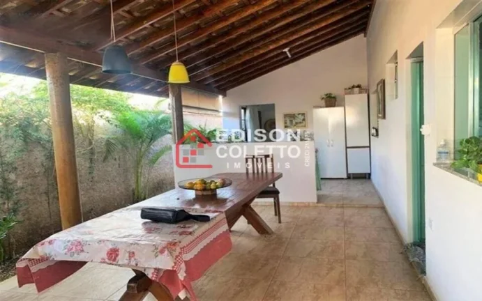 Imagem Linda Casa no bairro São Matheus com 3 quartos toda avarandada com lindo paisagismo
