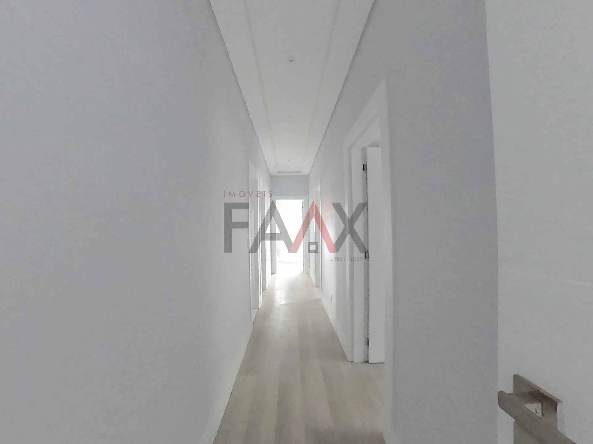 Imagem Sobrado à venda alto padrão com energia fotovoltaica Bairro dos Estados