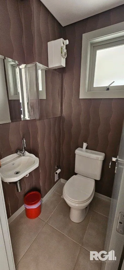 Imagem Lindo Apartamento Mobiliado de 1 domitório com 1 Suíte e Sacada