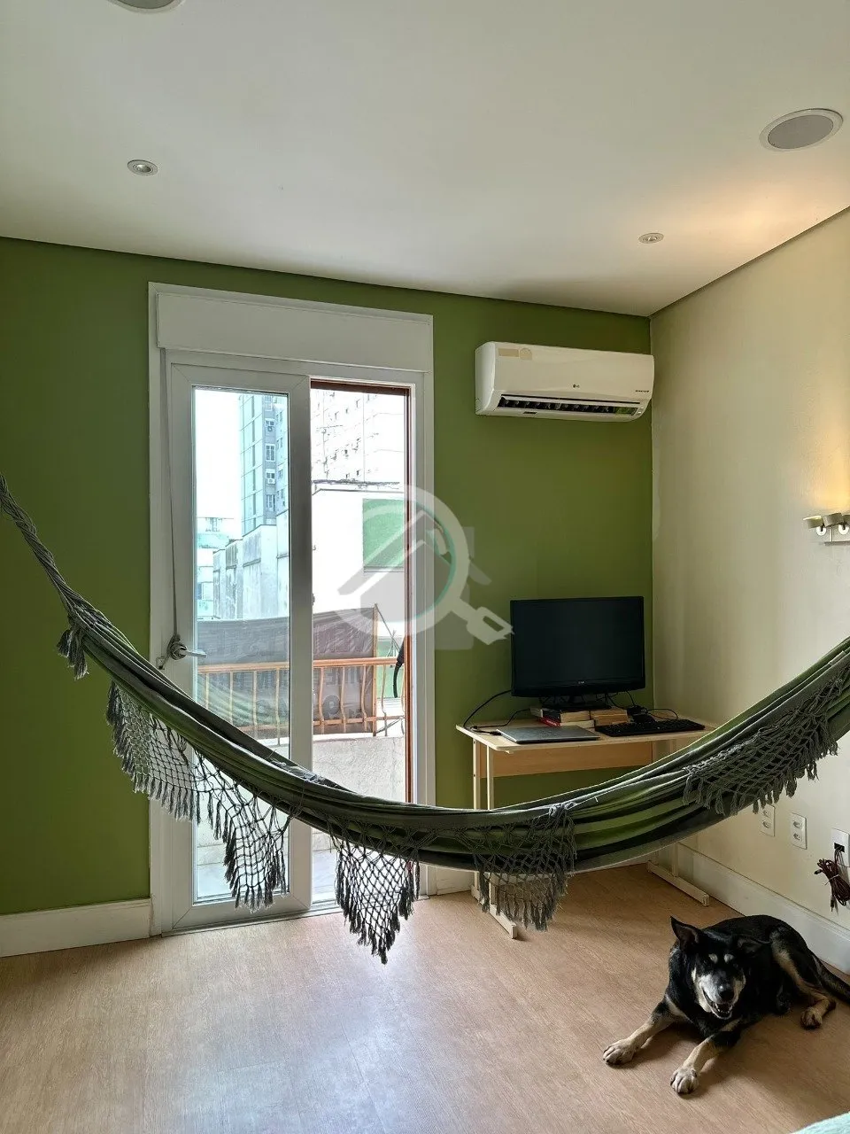 Imagem Apartamento de 80m², 3 dormitórios, sendo 1 com sacada, peças ampla, living para 2 ambientes, coz...