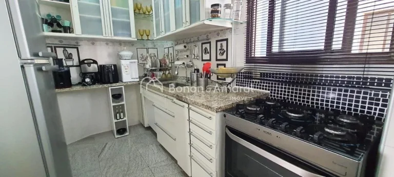 Imagem Localizado em uma das regiões mais desejadas da cidade, este apartamento está cercado por ampla re...