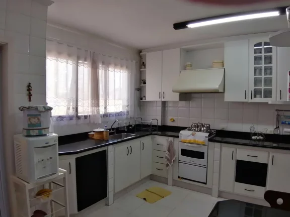Imagem Lindo apartamento, com 151 m2, ampla sala p/ 2 ambientes, sala de ampla, lavabo, 4 dormitórios, com...