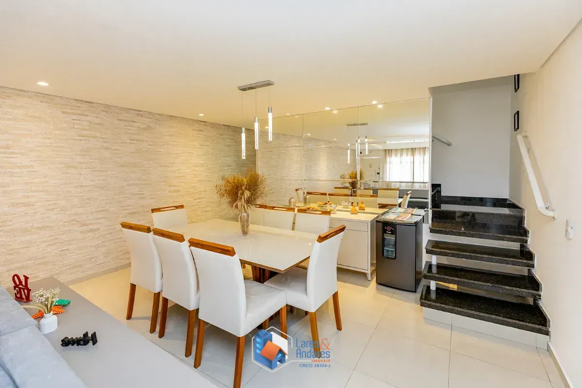 Imagem Casa para venda em Vila Gumercindo com 3 quartos, sendo 3 suítes, 165m²
