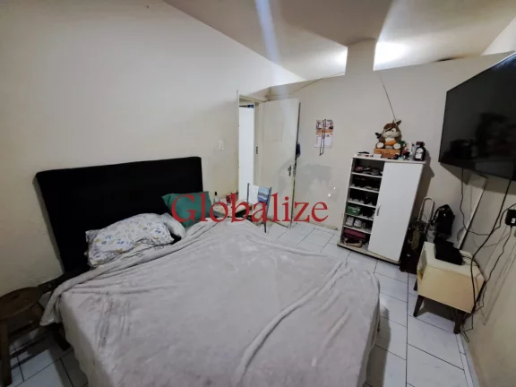 Imagem Apartamento à venda com 61m², 2 quartos, 1 banheiro, elevador e portaria por R$266.000,00 no José Menino em Santos.