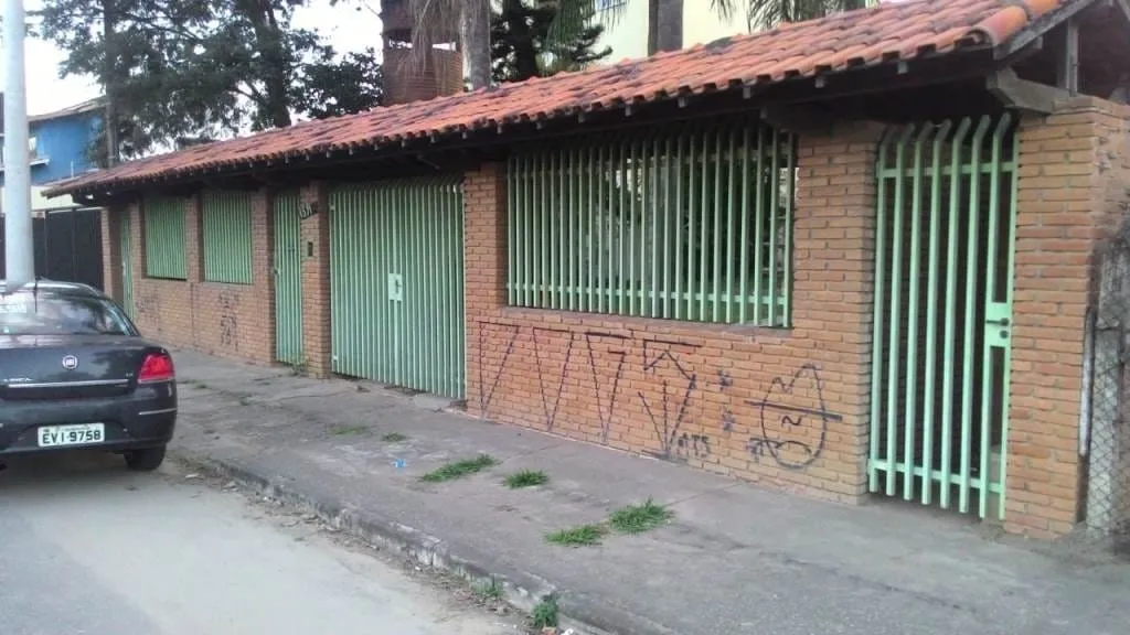 Imagem Casa à venda 5 Quartos, 2 Suites, 6 Vagas, 2326M², Jardim Carlota, Pindamonhangaba - SP