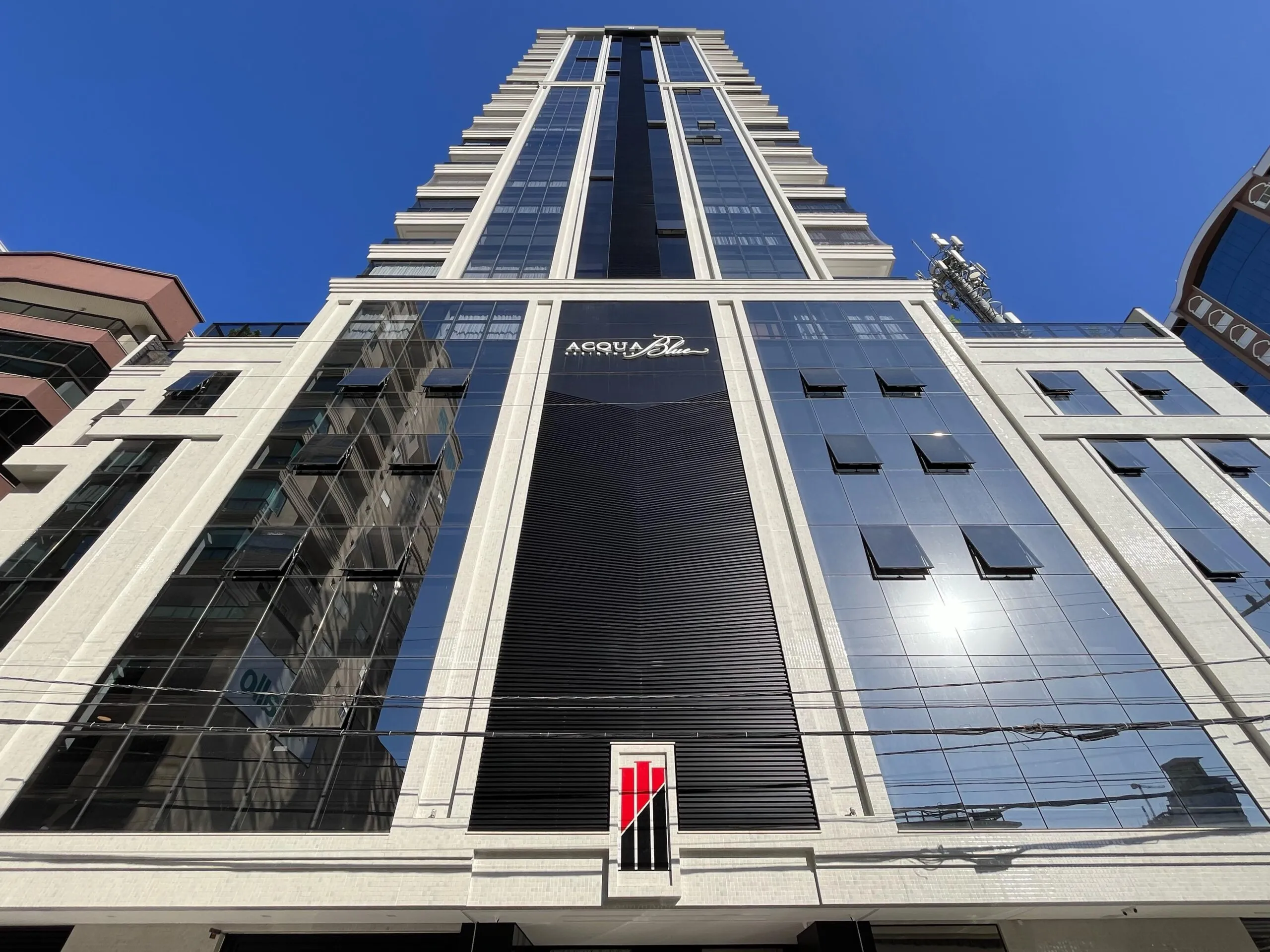 Foto do imóvel Apartamento com vista para o mar à venda com 153m2 por R$ 3.725.000,00