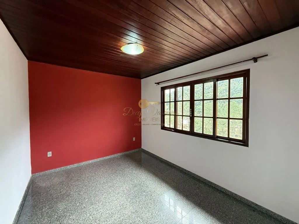 Imagem Casa em Condomínio para Venda em Teresópolis / RJ no bairro Albuquerque