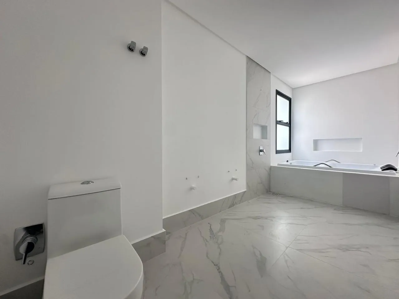 Imagem Apartamento à venda com 185m2 por R$ 2.500.000,00