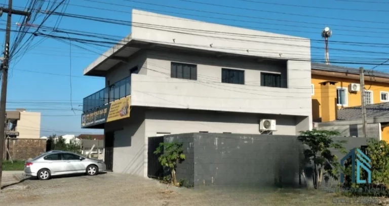 Foto do imóvel Imóvel Comercial/Residencial a venda 03 quartos c/suíte, parte inferior comércio em Matinhos PR