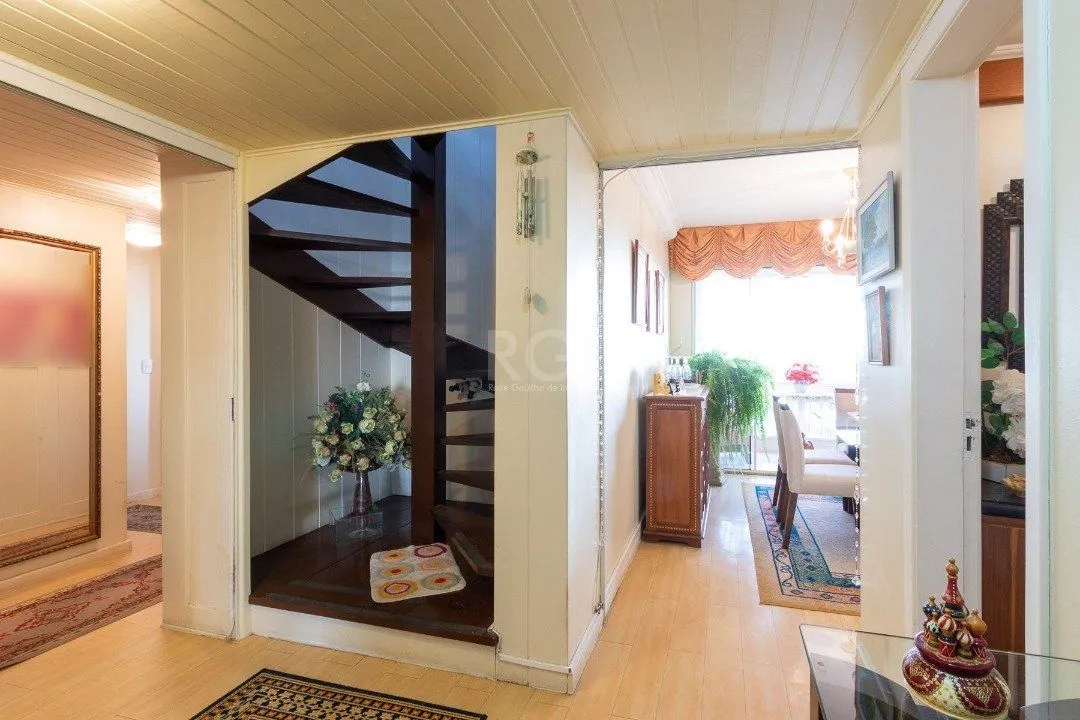 Imagem Cobertura para Venda - 230.54m², 3 dormitórios, sendo 1 suites, 2 vagas