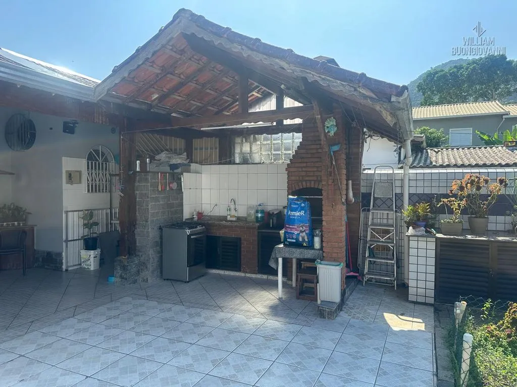 Imagem BELISSIMA CASA NO CANTO DO FORTE A 700M DA PRAIA!