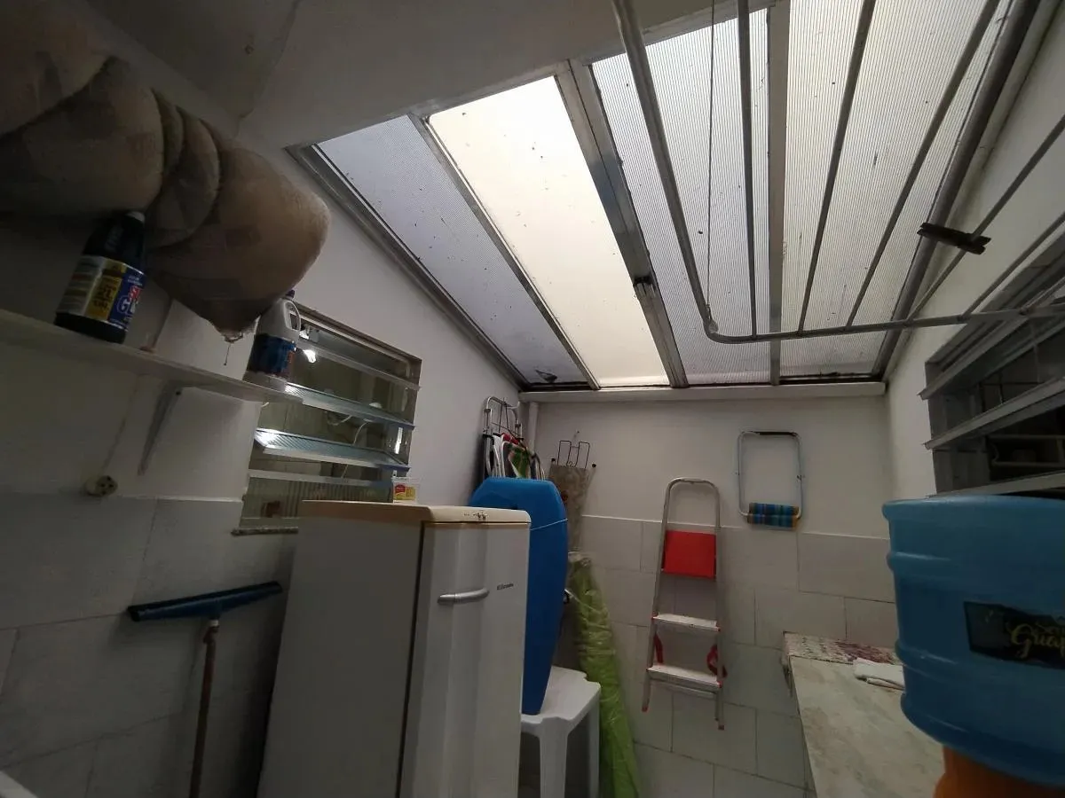 Imagem Casa em Condomínio para Venda em Cabo Frio / RJ no bairro Peró