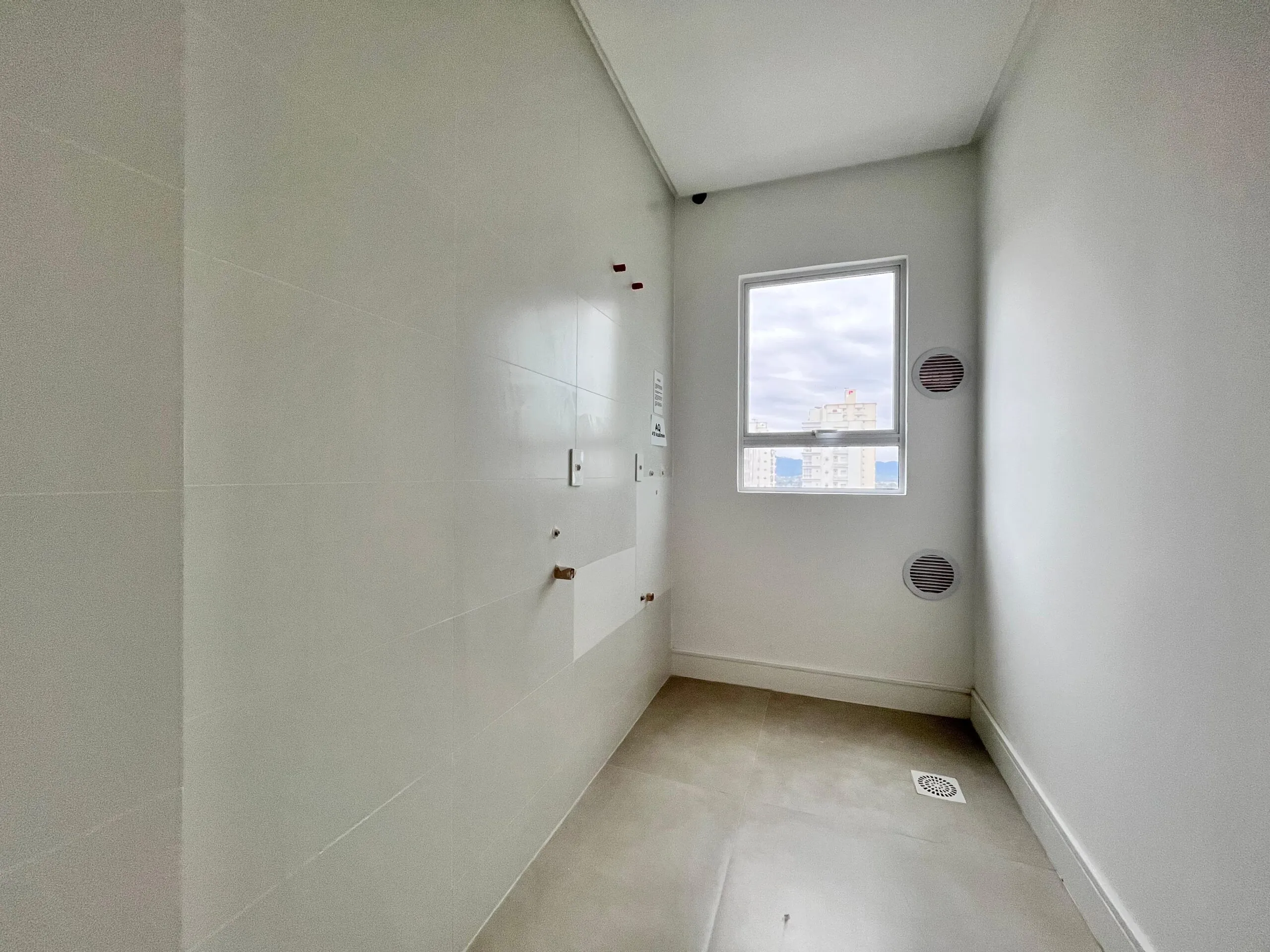 Imagem Apartamento à venda com 175m2 por R$ 2.220.000,00