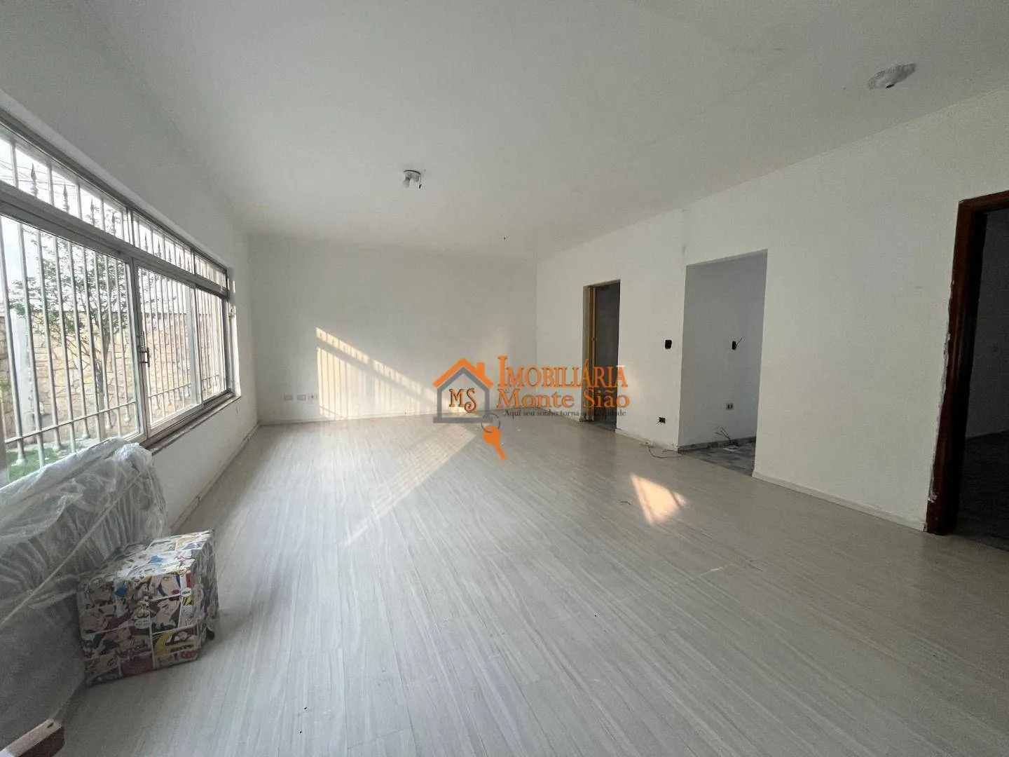 Imagem Casa com 5 dormitórios à venda, 180 m² por R$ 1.000.000,00 - Vila Rosália - Guarulhos/SP