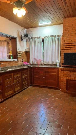 Imagem Linda chacara na represa de avaré