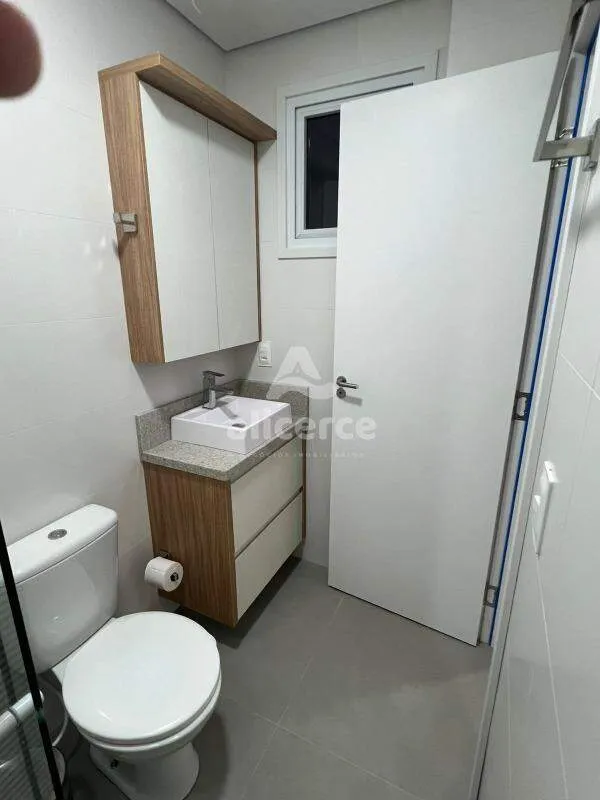 Imagem Studio Mobiliado com Churrasqueira e Garagem em Condomínio Completo no Campeche