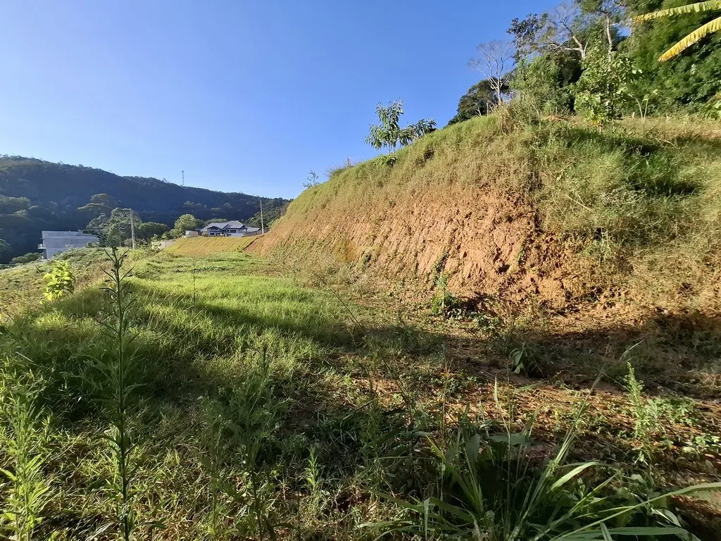 Imagem Terreno em Condomínio para Venda em Teresópolis / RJ no bairro Prata