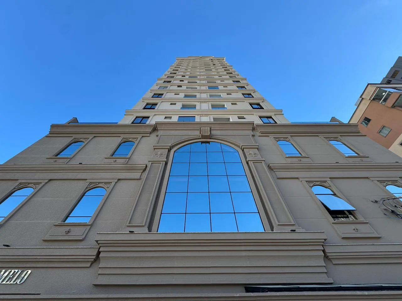 Foto do imóvel Apartamento à venda com 57.3m2 por R$ 770.000,00