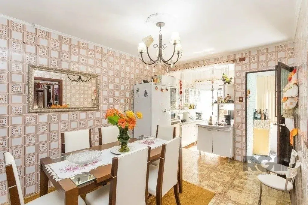 Imagem Casa de 3 dormitórios no bairro Jardim Carvalho