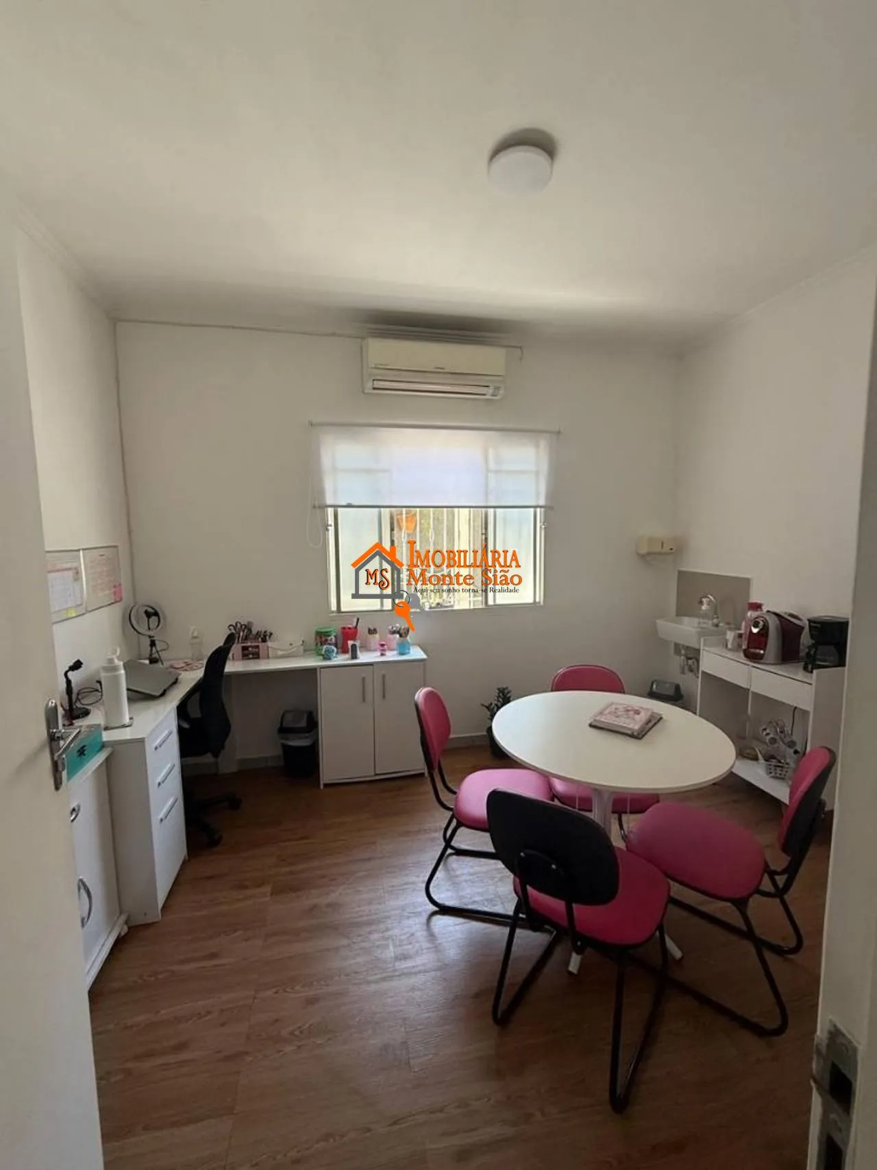 Imagem Sala para alugar, 14 m² por R$ 1.550,00/mês - Jardim Santa Mena - Guarulhos/SP